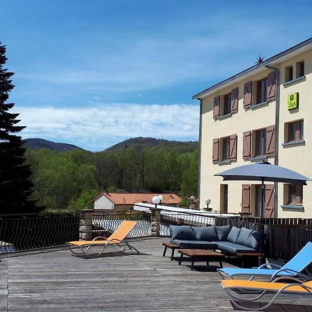 Logis La Rose Des Vents Hotel Volvic Kültér fotó