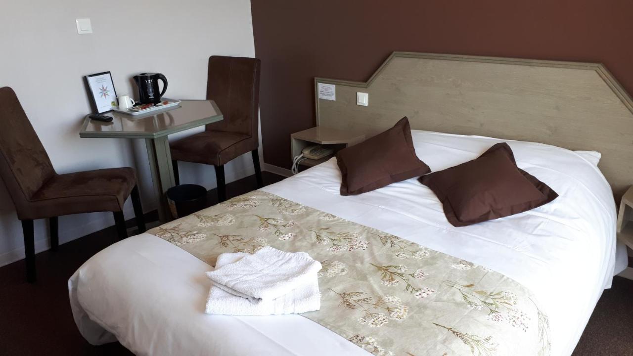 Logis La Rose Des Vents Hotel Volvic Kültér fotó