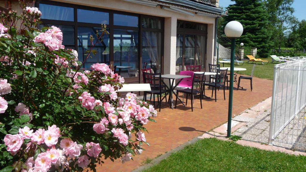 Logis La Rose Des Vents Hotel Volvic Szoba fotó