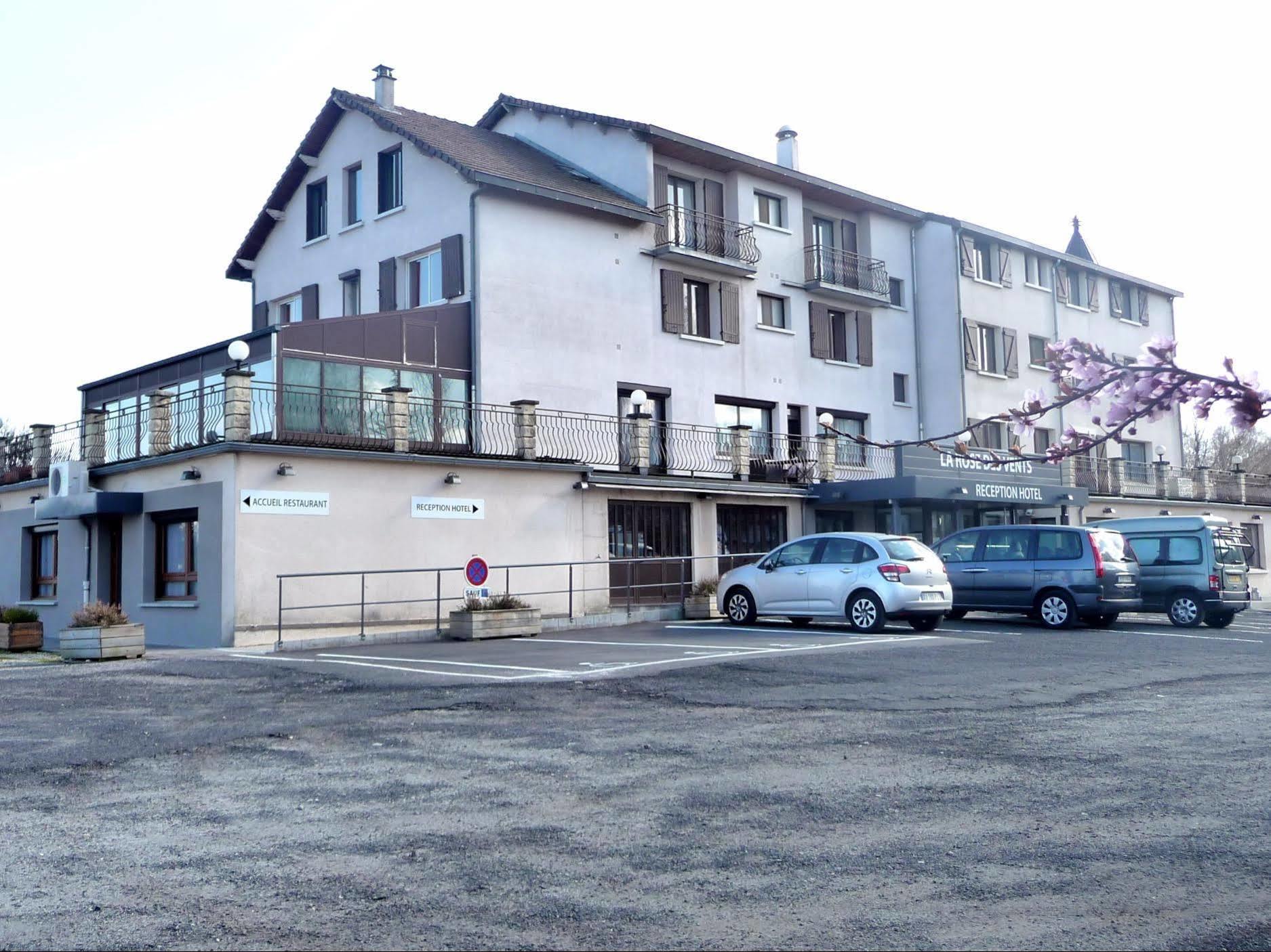 Logis La Rose Des Vents Hotel Volvic Kültér fotó