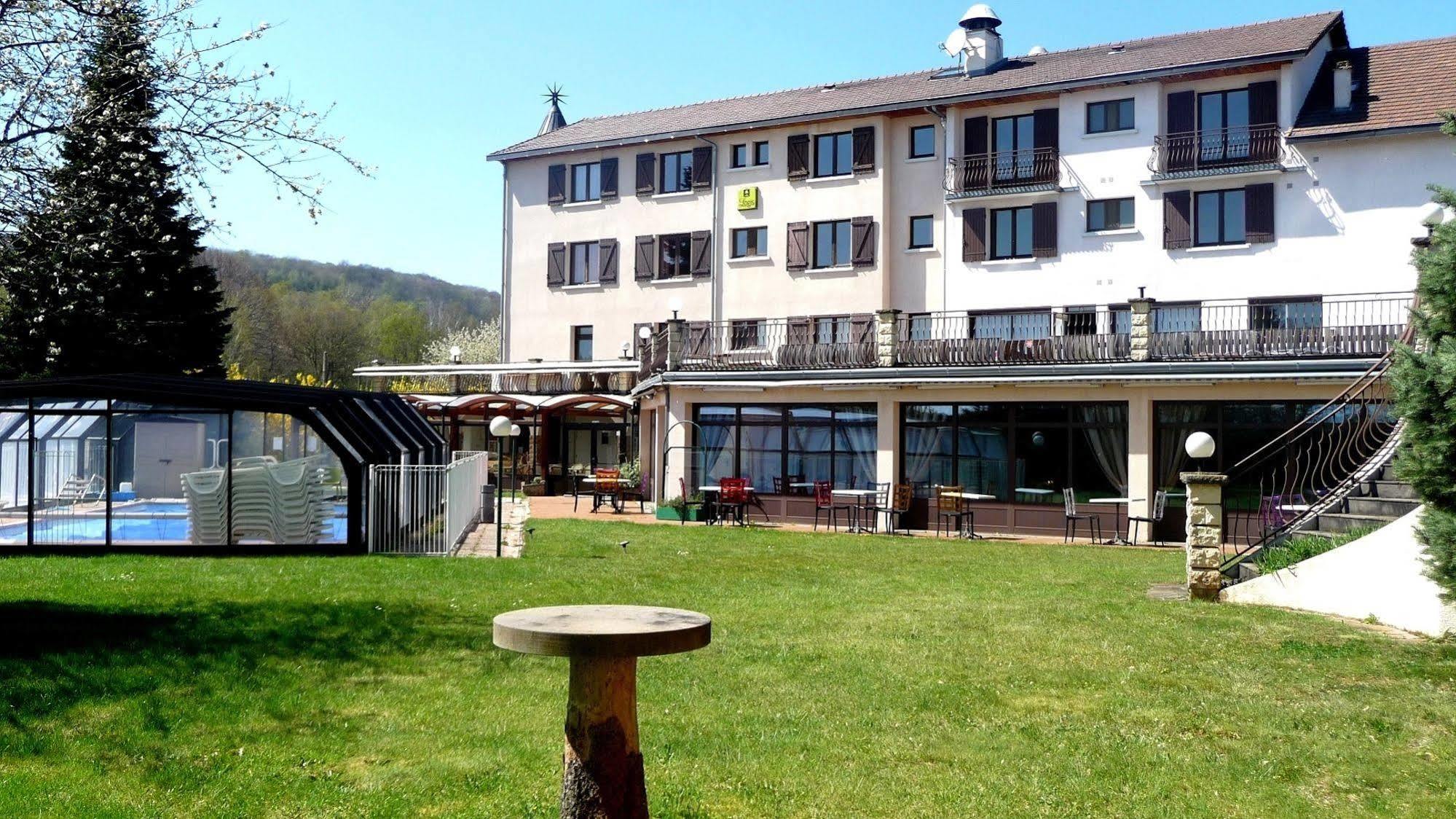 Logis La Rose Des Vents Hotel Volvic Kültér fotó