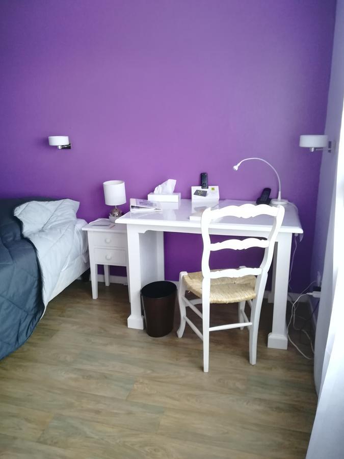 Logis La Rose Des Vents Hotel Volvic Kültér fotó